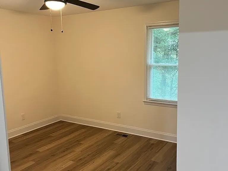 320 Camfield Ct Sw - Photo 7 of 11