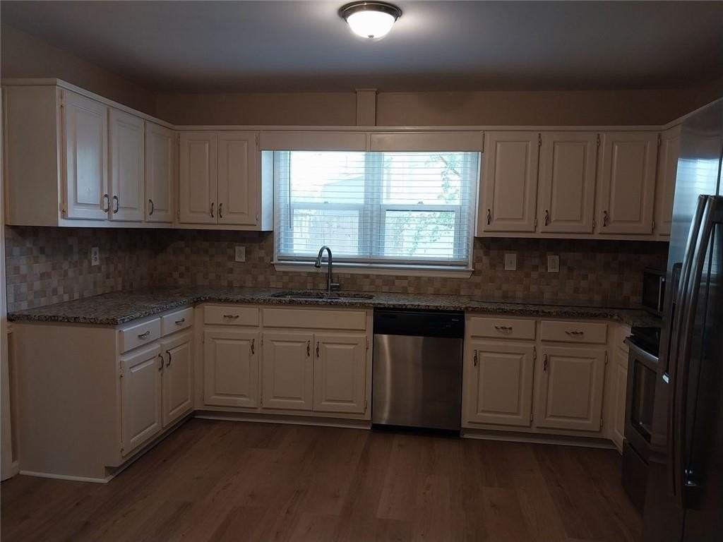 4820 Westbourne Dr - Photo 6 of 16