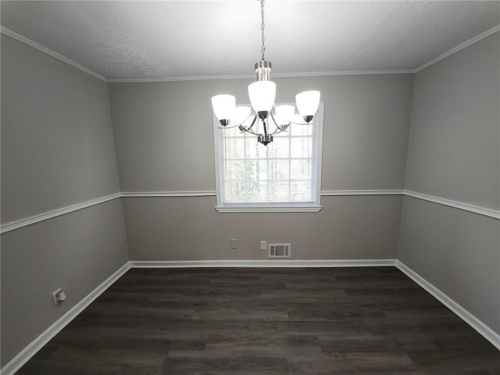 2879 Port Royal Ln - Photo 5 of 16