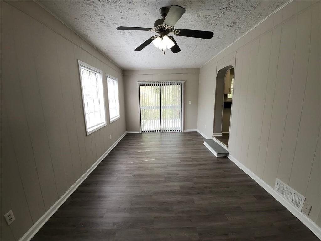 2879 Port Royal Ln - Photo 7 of 16