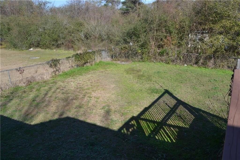 555 Lee Byrd Rd - Photo 4 of 23