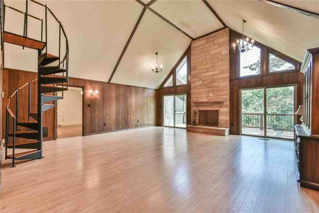 935 Powderbag Creek Rd - Photo 4 of 38