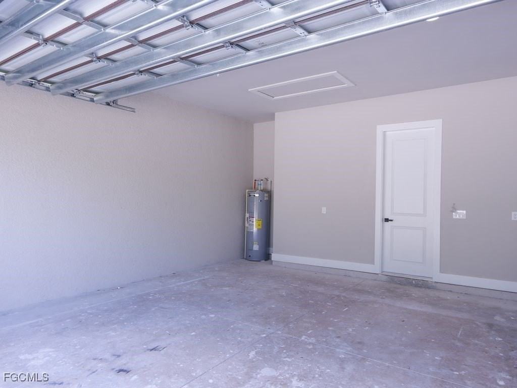 219 Greenbriar Blvd - Photo 3 of 16