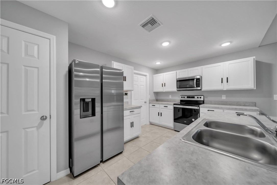 2617 53rd St W - Photo 6 of 17