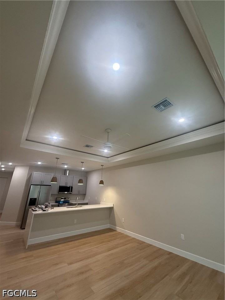 103 Pennfield St - Photo 3 of 21