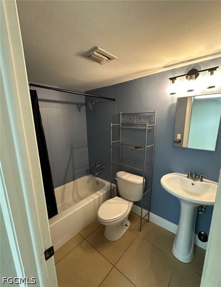 2535 Parkway St - Photo 5 of 7