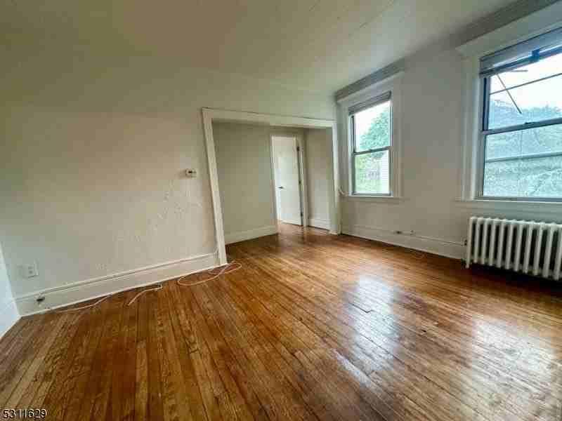 4 Swaine Pl - Photo 3 of 13