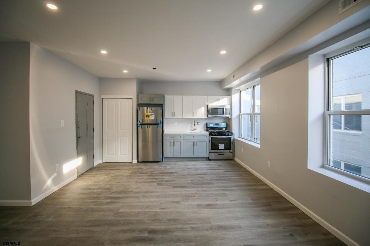 212 Atlantic Ave #B5 - Photo 6 of 31