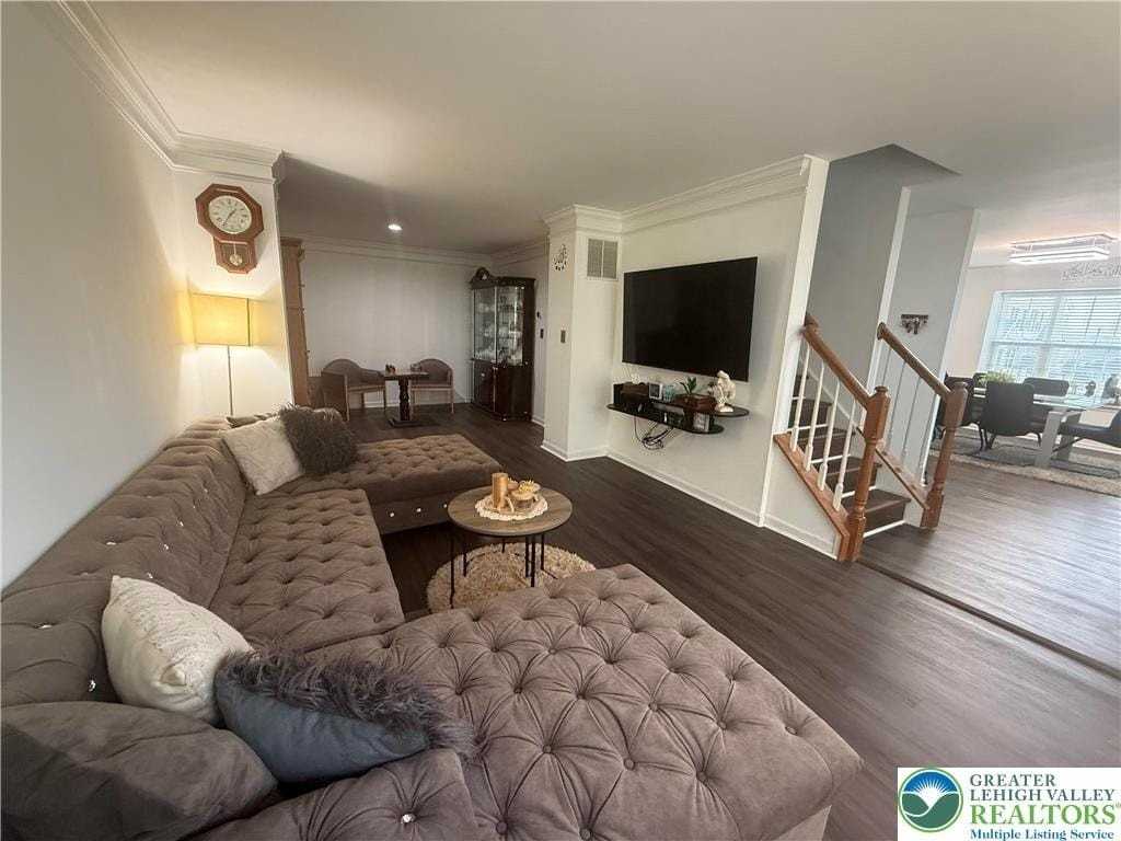 4127 Bunker Hill Dr S - Photo 6 of 22