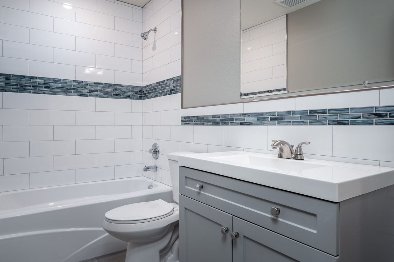 Cherry Park Luxury Townhomes - Photo 6 of 29