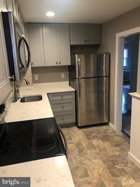 420 Highland Ave #A - Photo 6 of 13