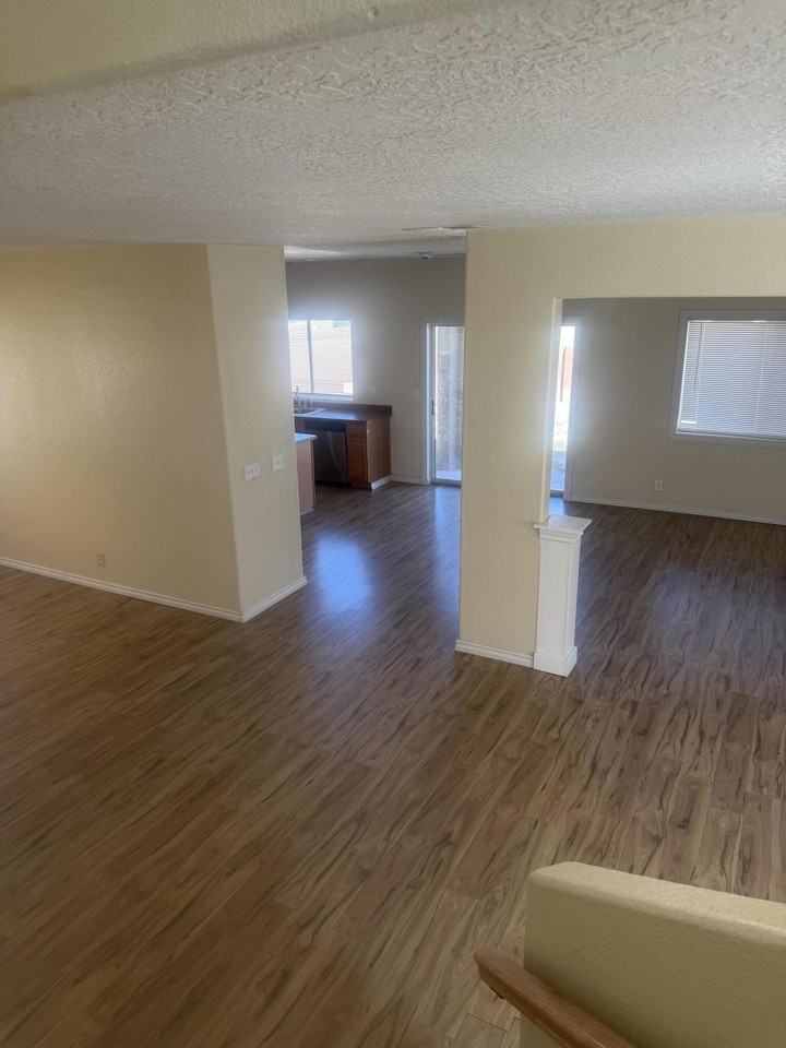 1012 Kiska St Nw - Photo 5 of 6