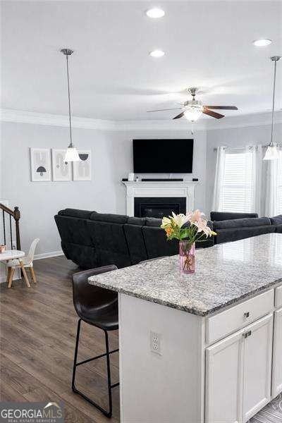 39 Crescent Chase - Photo 3 of 14