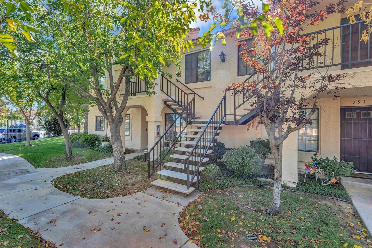 2554 Olive Dr #190 - Photo 3 of 43