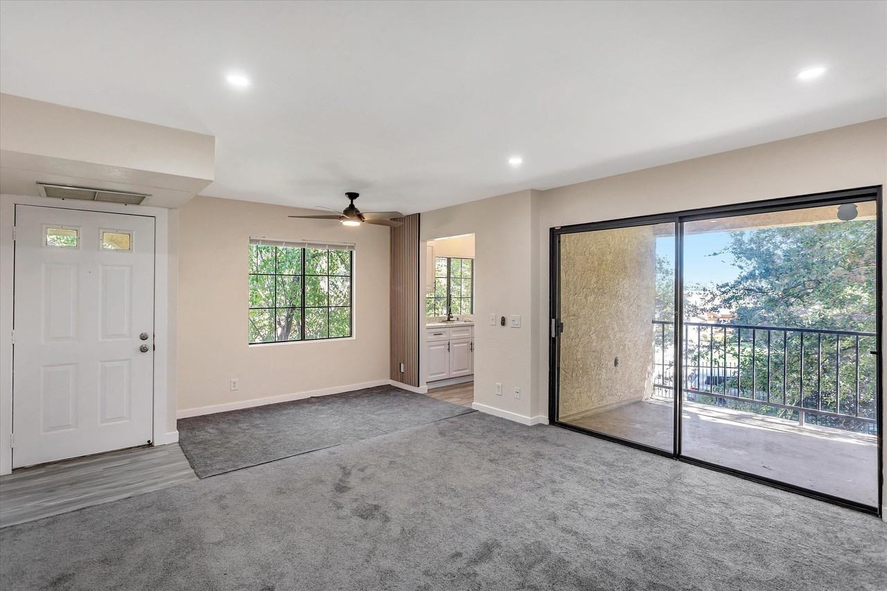 2554 Olive Dr #190 - Photo 6 of 43