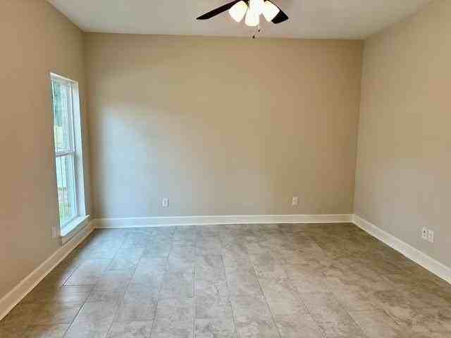 2978 Newman Rd - Photo 7 of 10