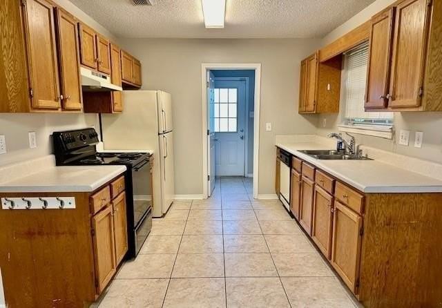 725 Copperfield Dr E - Photo 5 of 10