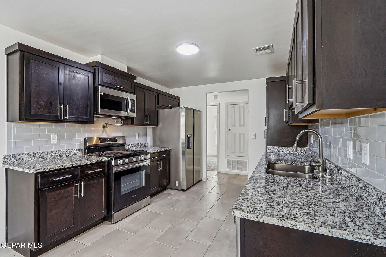 1173 Summer Rain St - Photo 5 of 18