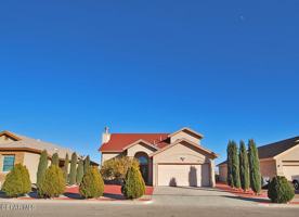 featured image of 516 Cactus Crossing Dr