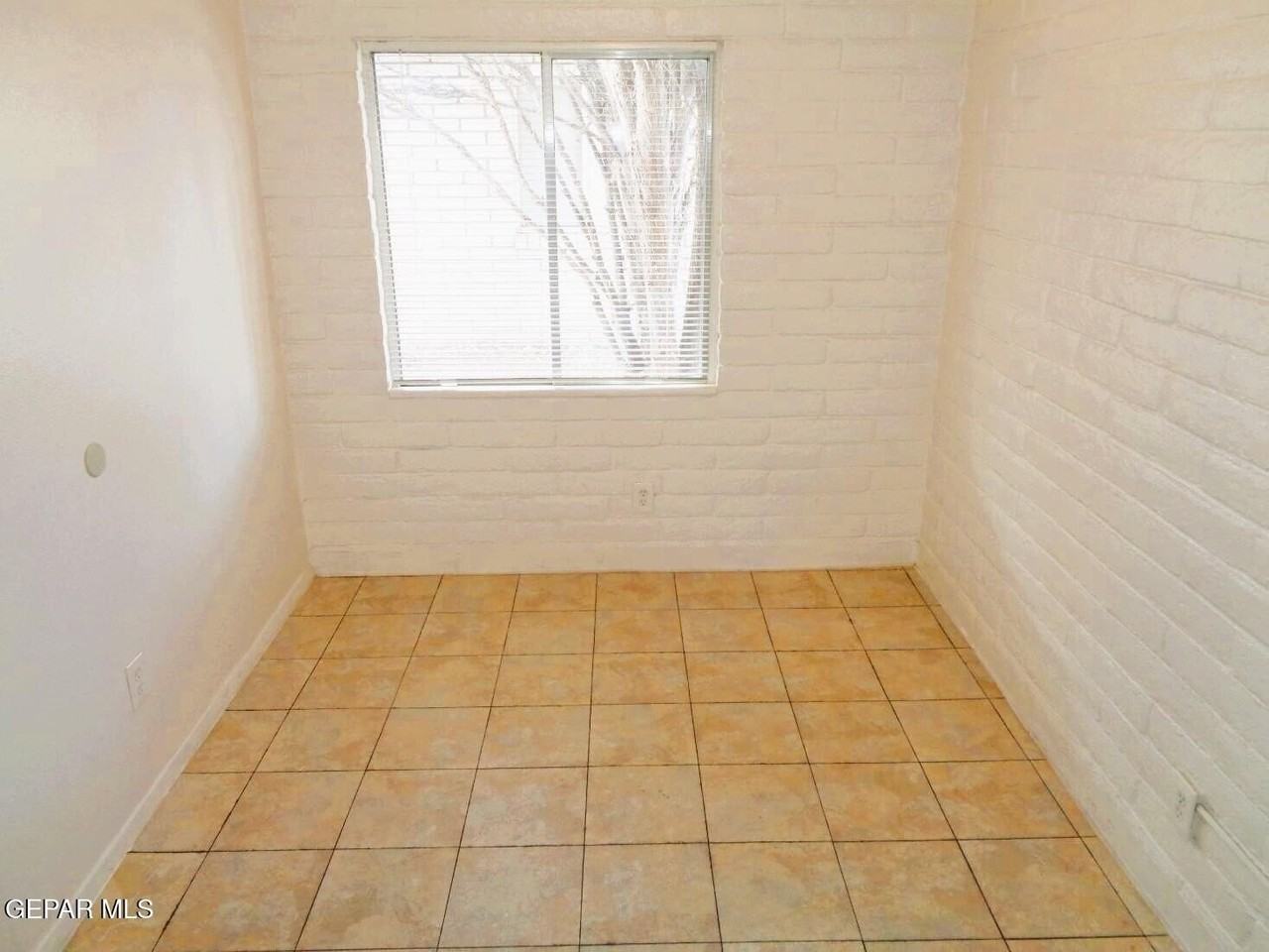 3028 E Glen Dr Unit A - Photo 6 of 16