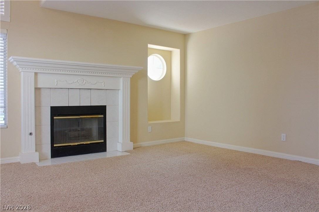 205 Winnsboro St - Photo 4 of 13