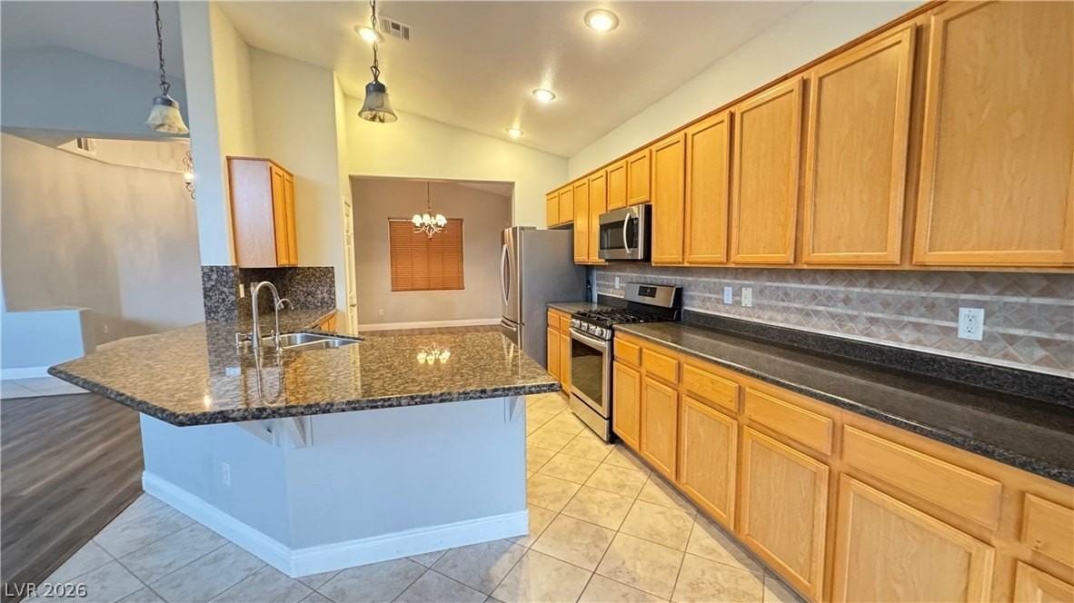 8268 Orange Vale Ave - Photo 6 of 25