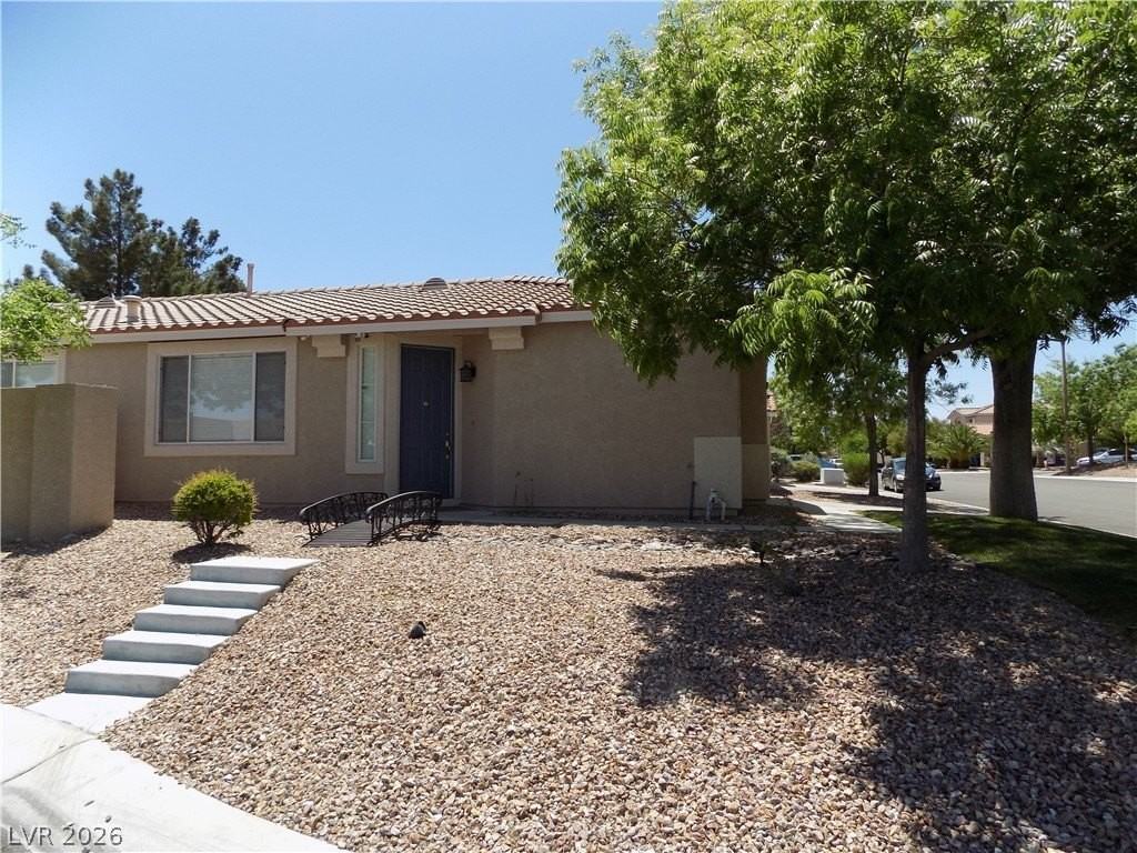 300 Magnolia Arbor St - Photo 5 of 8