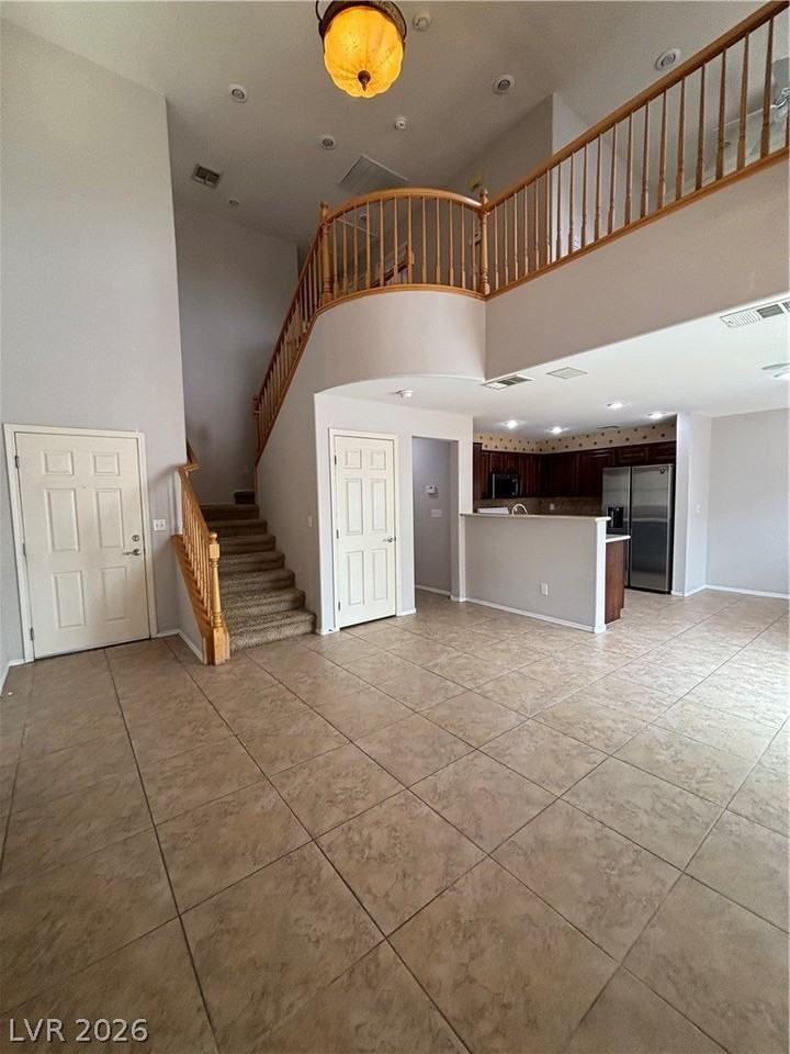 10392 Lady Angela St - Photo 3 of 24