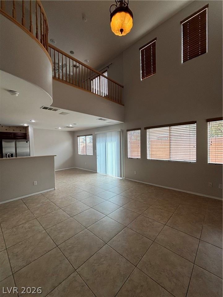 10392 Lady Angela St - Photo 4 of 24