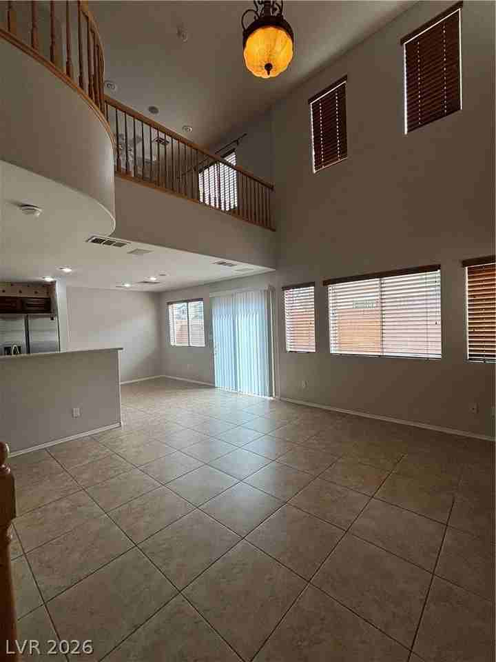 10392 Lady Angela St - Photo 5 of 24