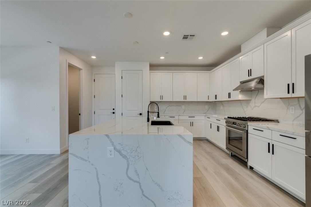 11537 Cedar Shore Ave - Photo 2 of 48