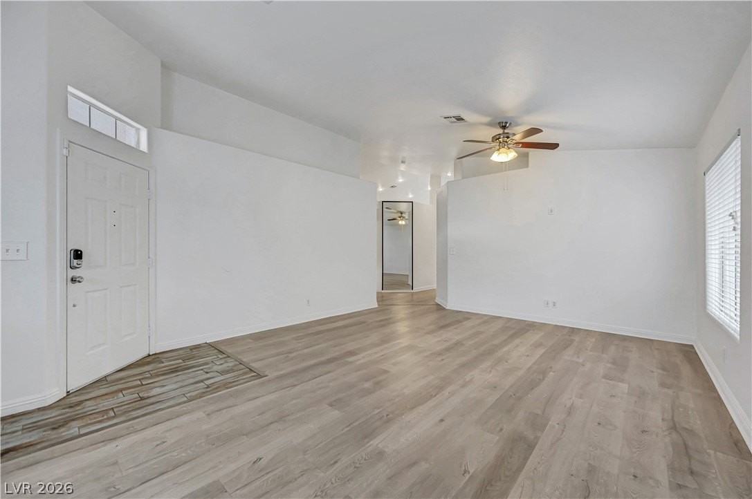 7213 Elite Ct - Photo 6 of 49