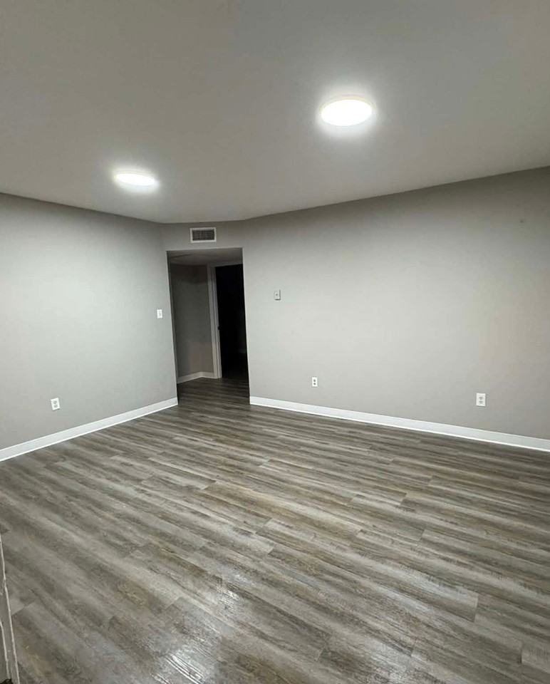 1274 Fairground Rd #1 - Photo 2 of 11
