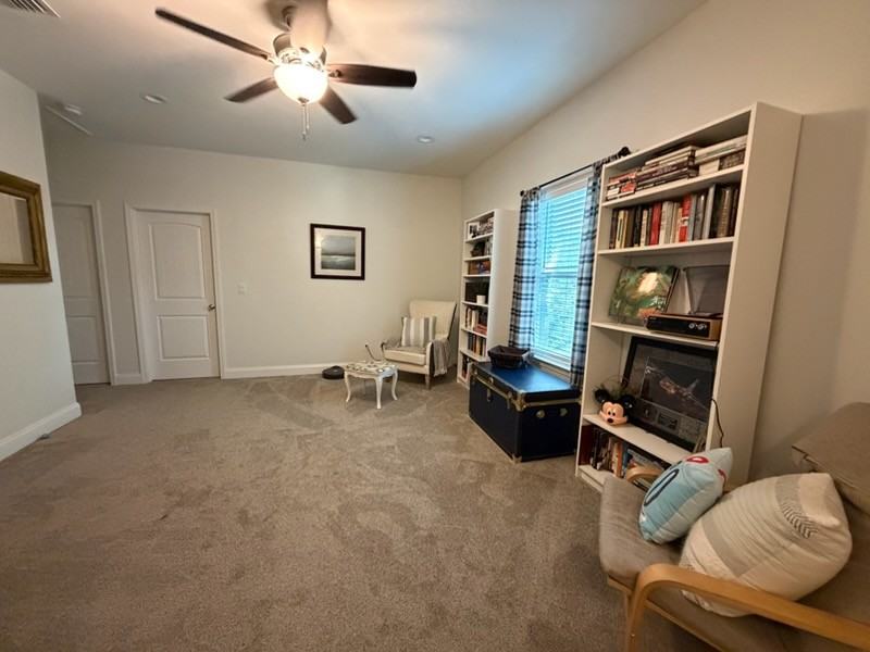 411B Redwood Ave #1 - Photo 3 of 17