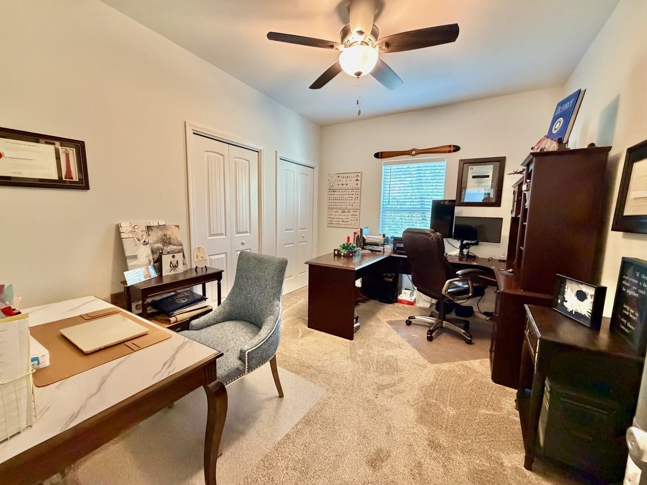 411B Redwood Ave #1 - Photo 4 of 17