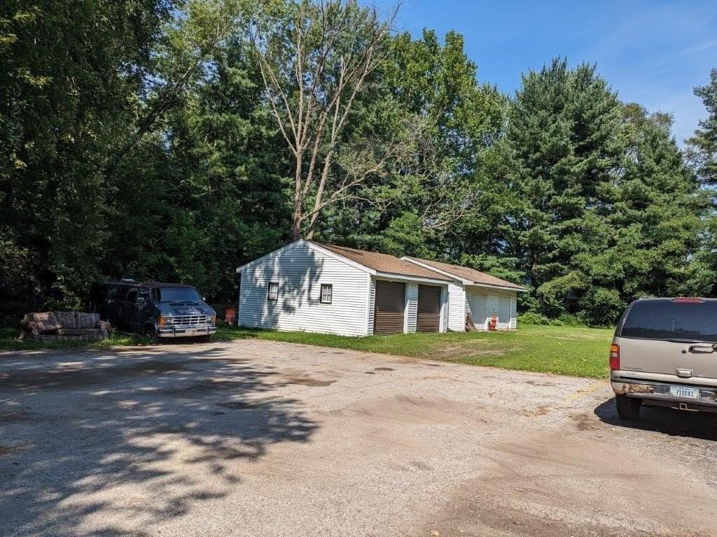 812 W Daumer Rd Apt C1 - Photo 5 of 17