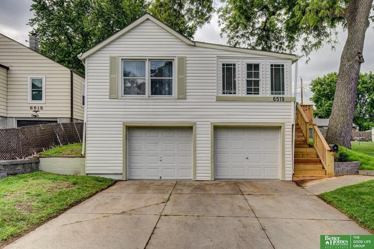 6519 Parker St - Photo 2 of 36