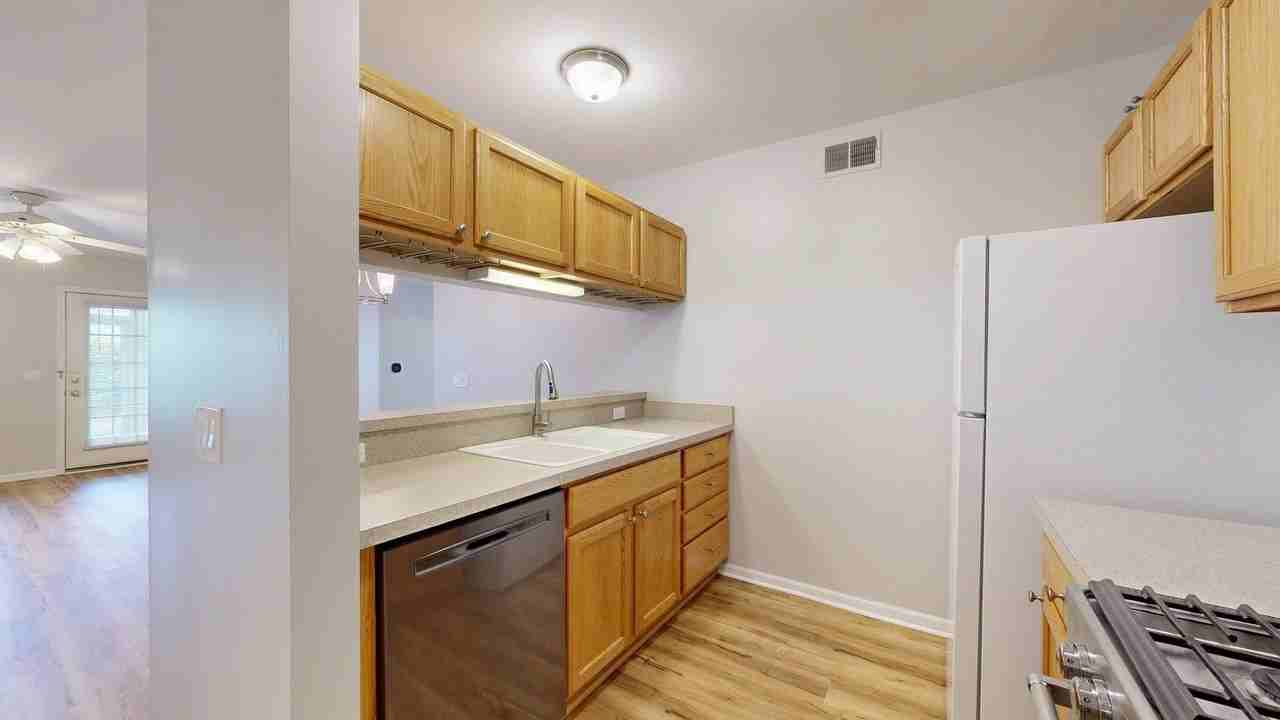 2718 S Knightsbridge Cir - Photo 6 of 19