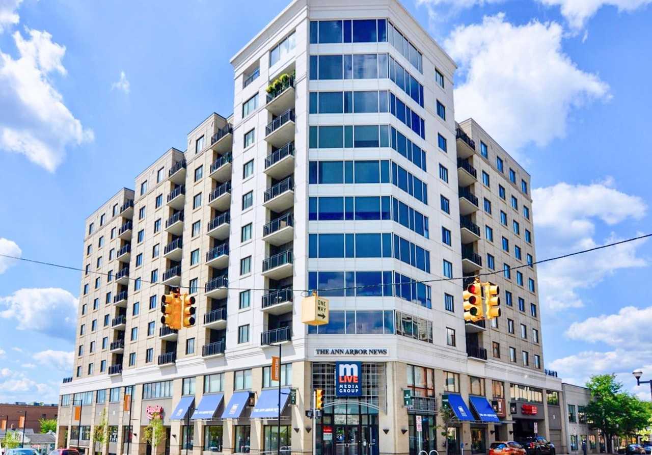 111 N Ashley St #305 - Photo 2 of 37