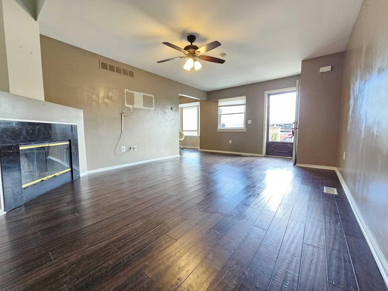 2011 Vine Way Dr Apt 66 - Photo 4 of 23