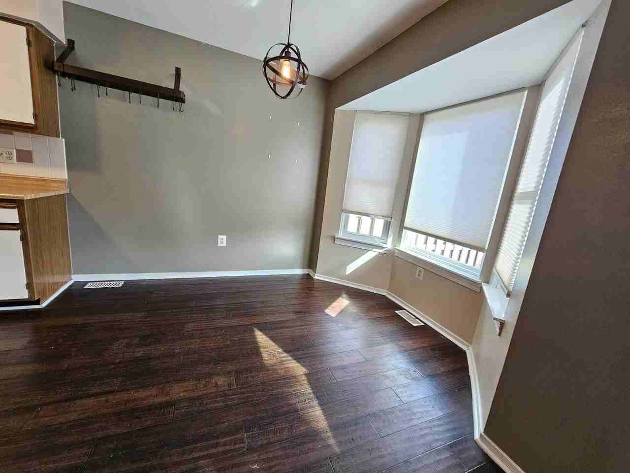 2011 Vine Way Dr Apt 66 - Photo 6 of 23