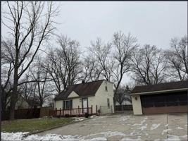 featured image of 22641 Albion Ave