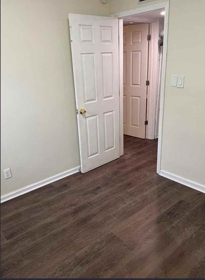 22641 Albion Ave - Photo 2 of 11