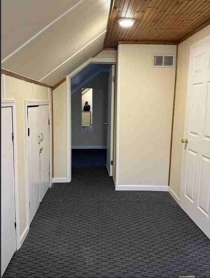 22641 Albion Ave - Photo 3 of 11