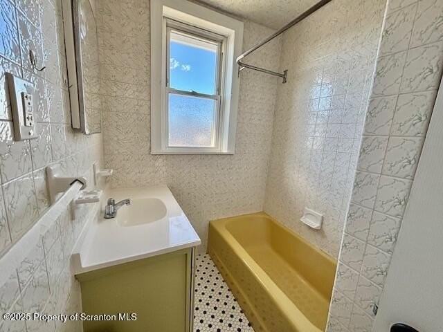 102A Searle St - Photo 6 of 15