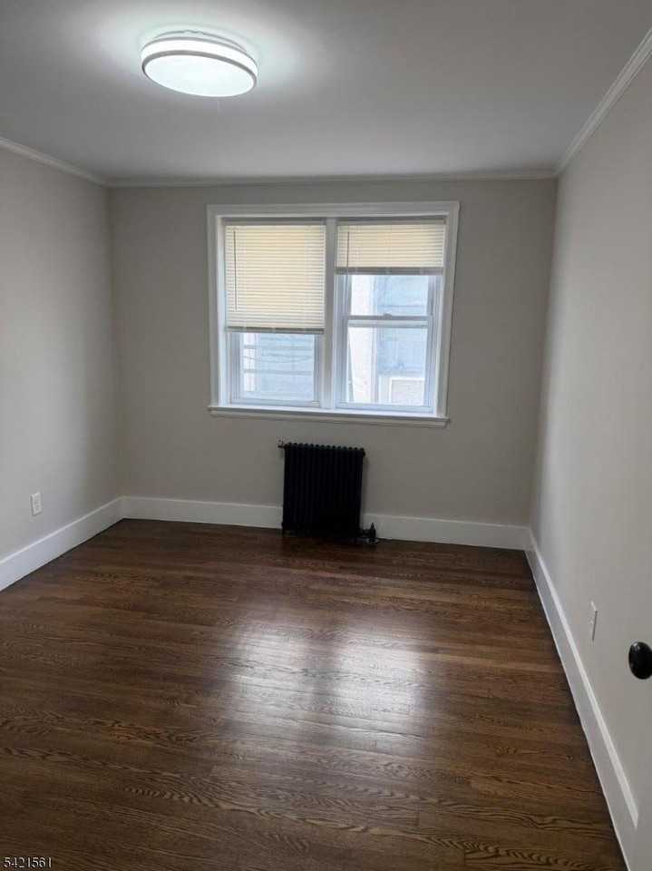 305 Millburn Ave #2R - Photo 2 of 8