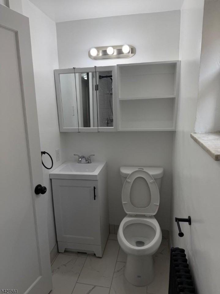 305 Millburn Ave #2R - Photo 3 of 8