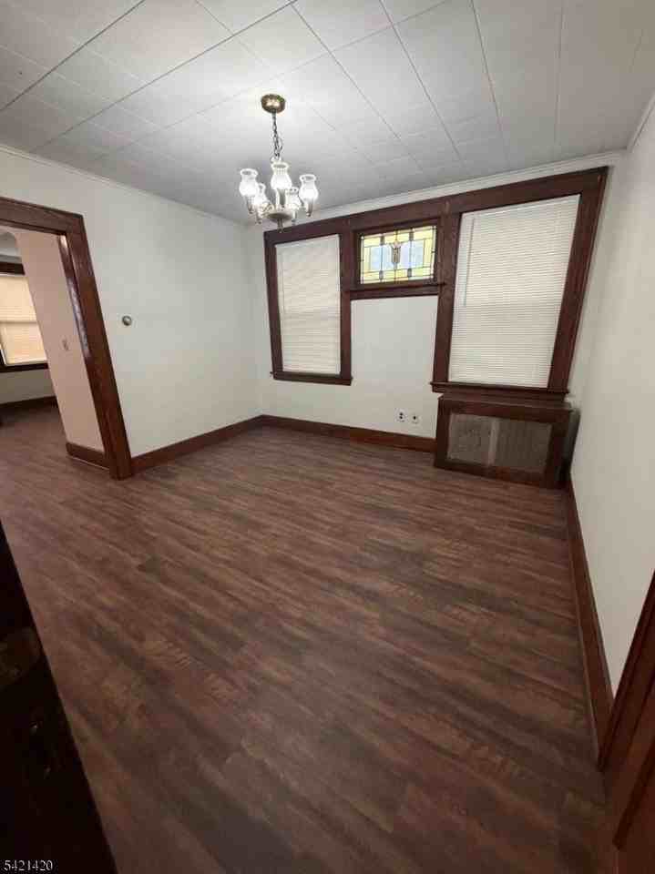 99 Cedar Ave - Photo 6 of 16