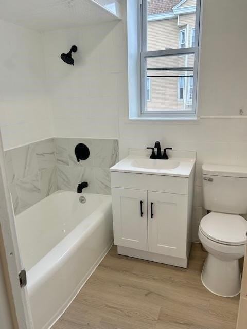 1106 Avenue C #2 - Photo 4 of 11