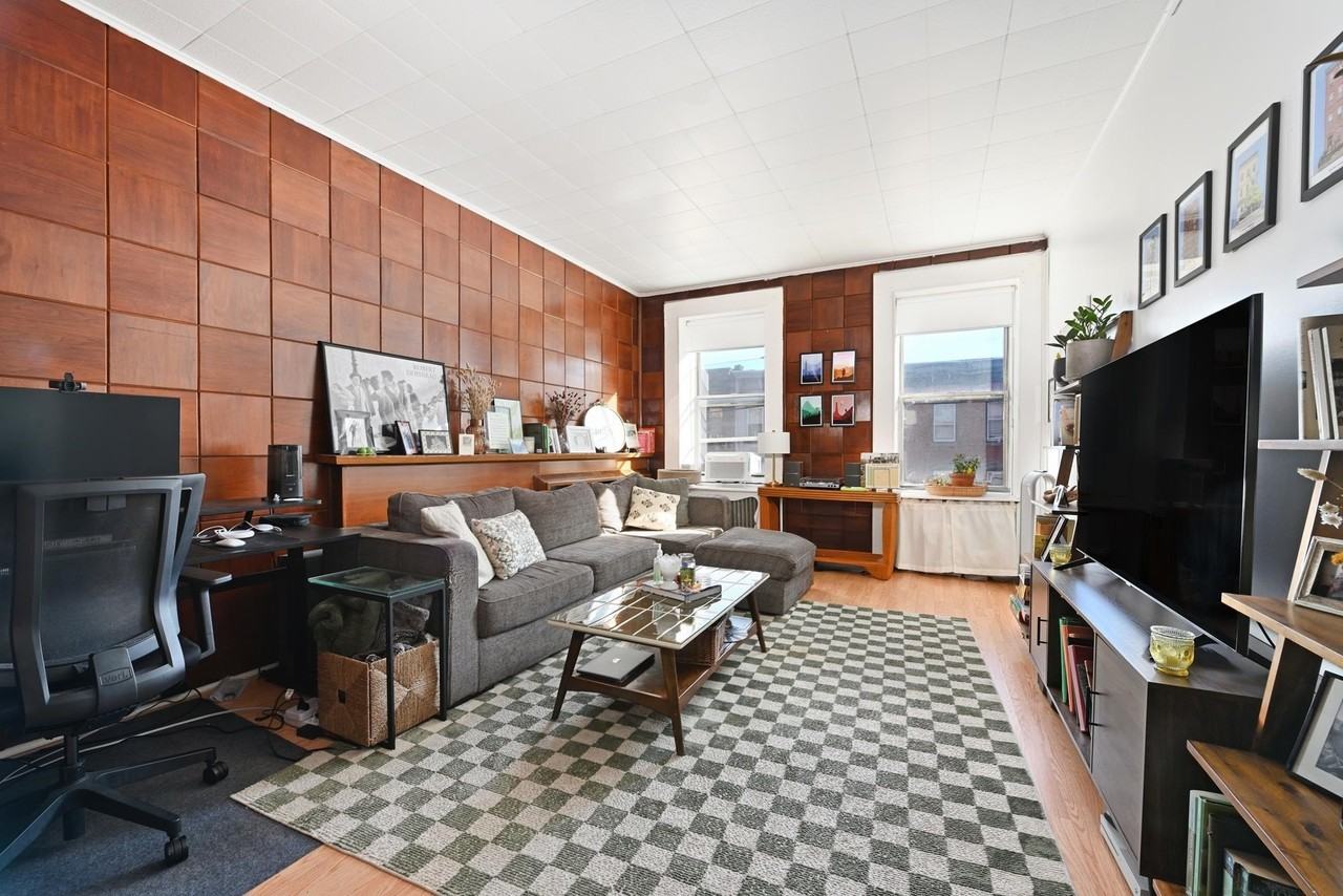 902 Park Ave #3 - Photo 6 of 12